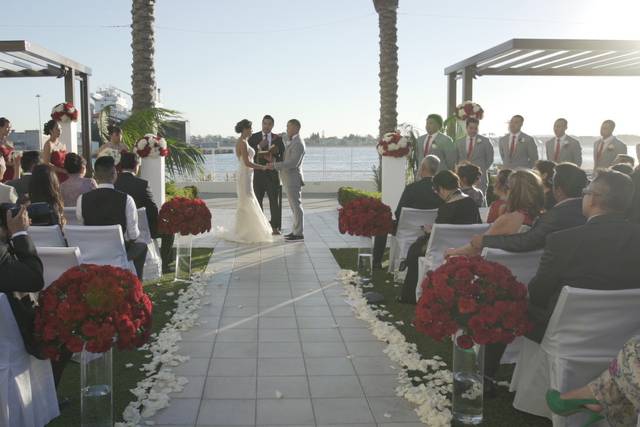 Sunny aisle