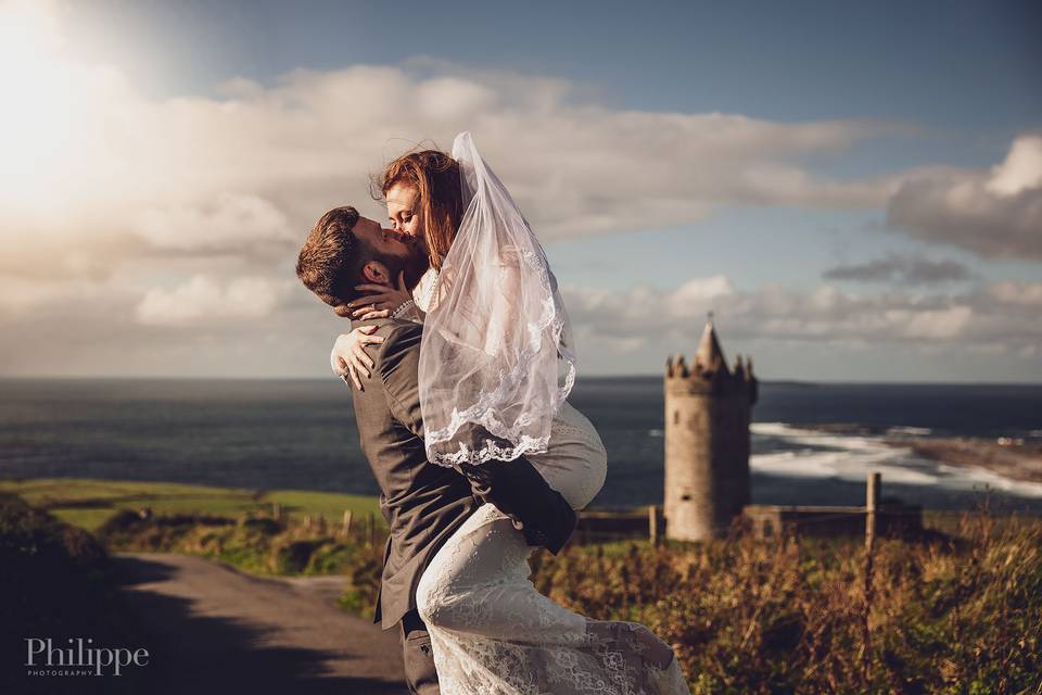 Love at Doonagore Castle