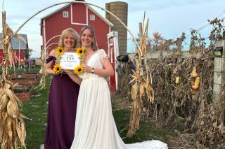 Sweet Maple Bridal