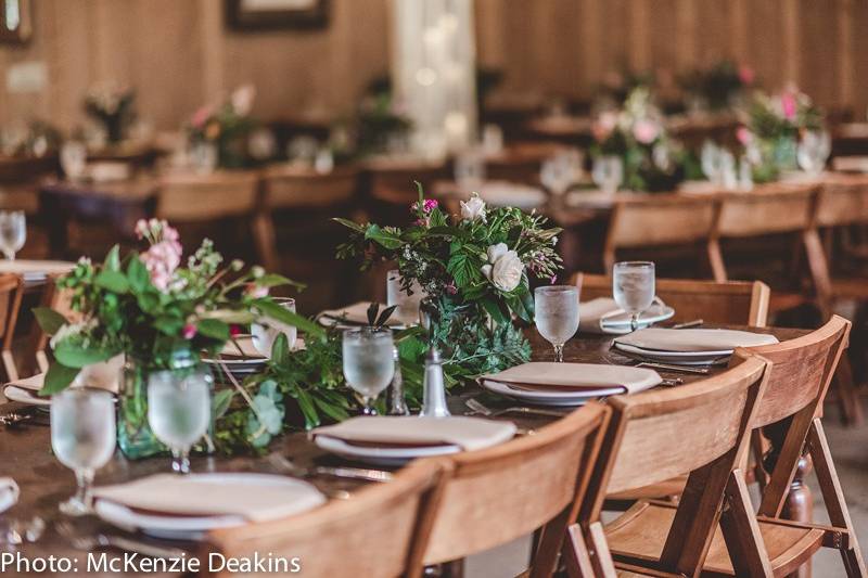 Ranch Elegant Barn Dining.