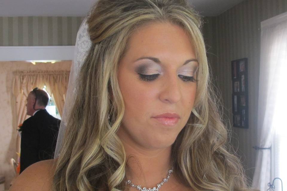 Bridal eye shadow