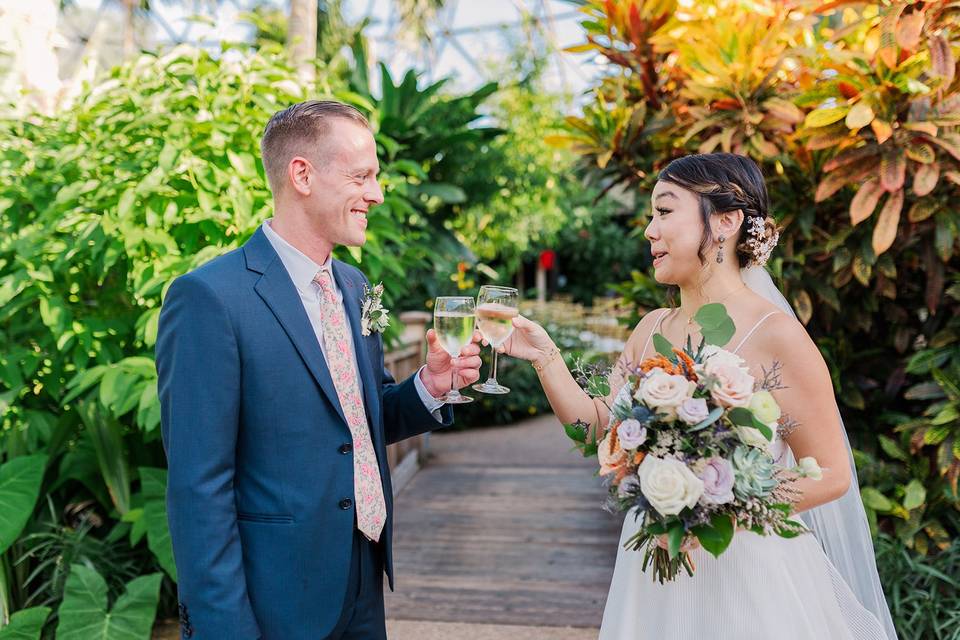 Wedding at botanical center