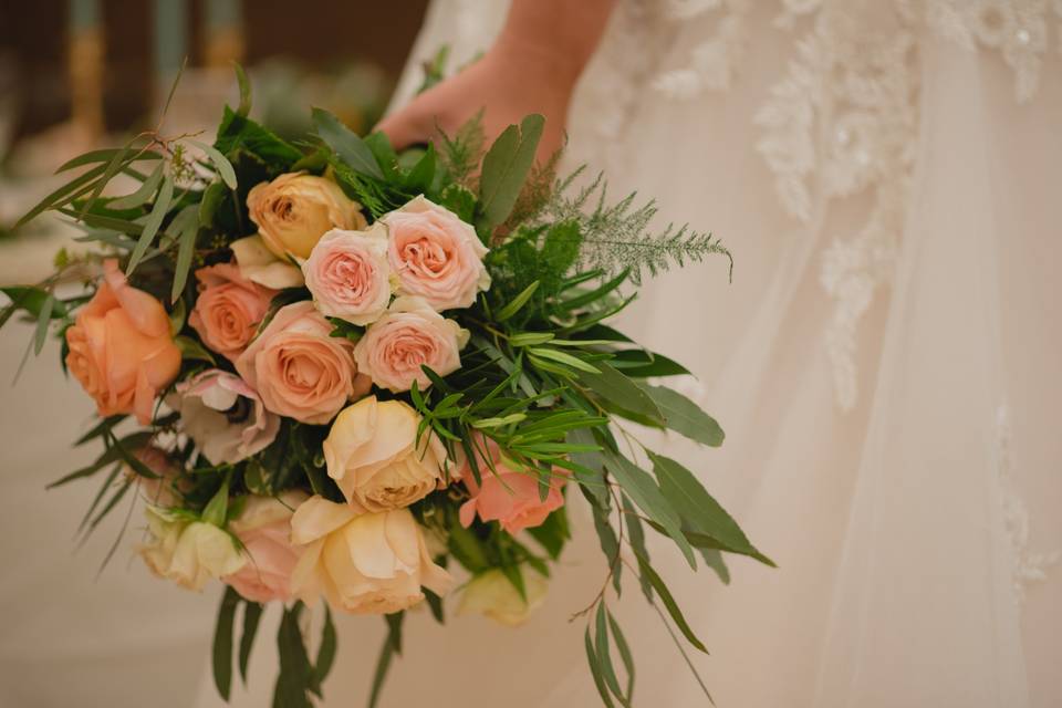 Blush and yellow bouquet