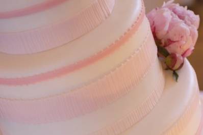 pink peony cake