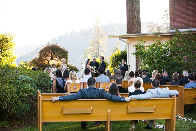 Intimate outdoor ceremony