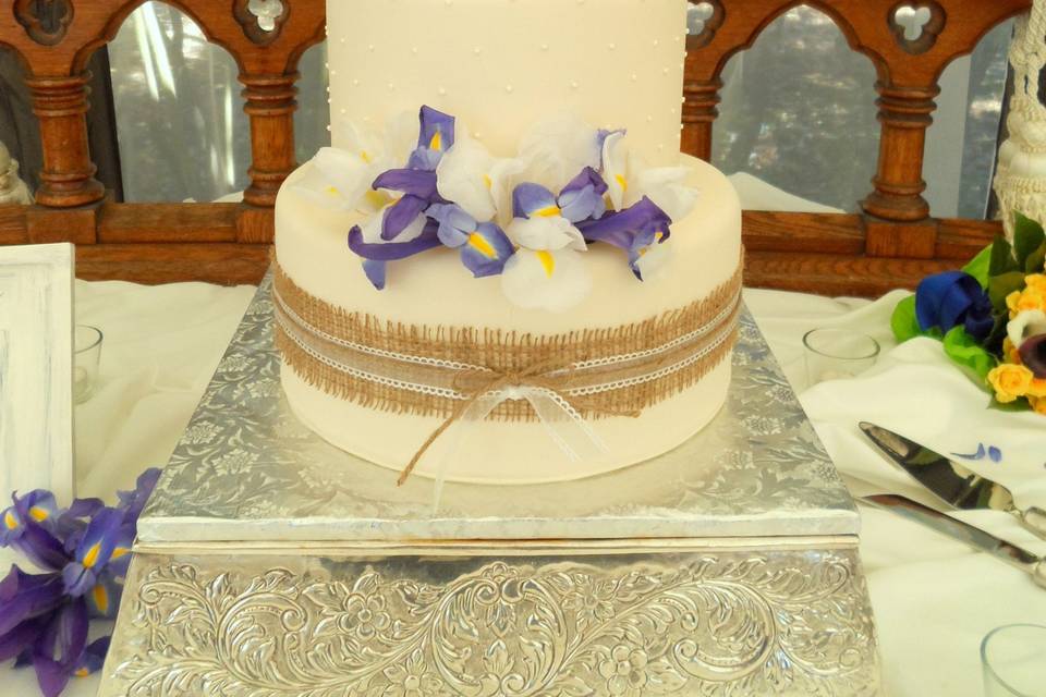 Custom design cake