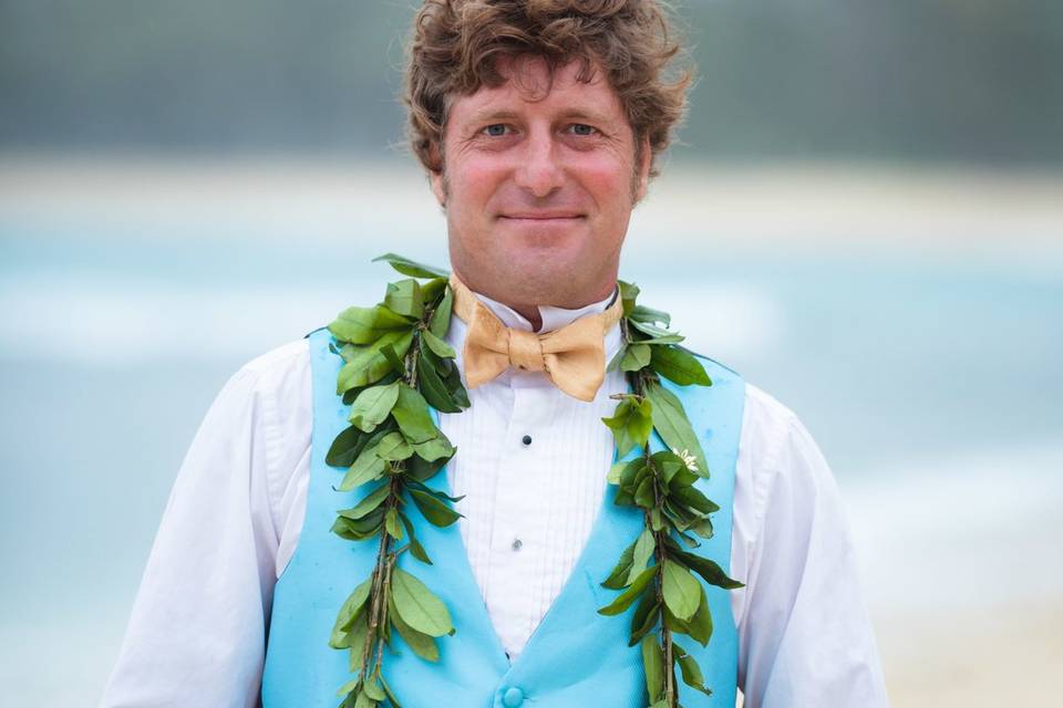 Groom - hawaii polo club - hawaii wedding photographer