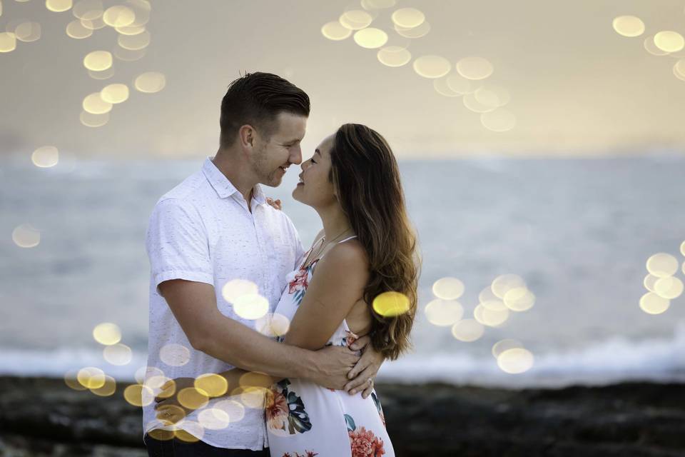Engagement photographer - hawaii wedding photographer