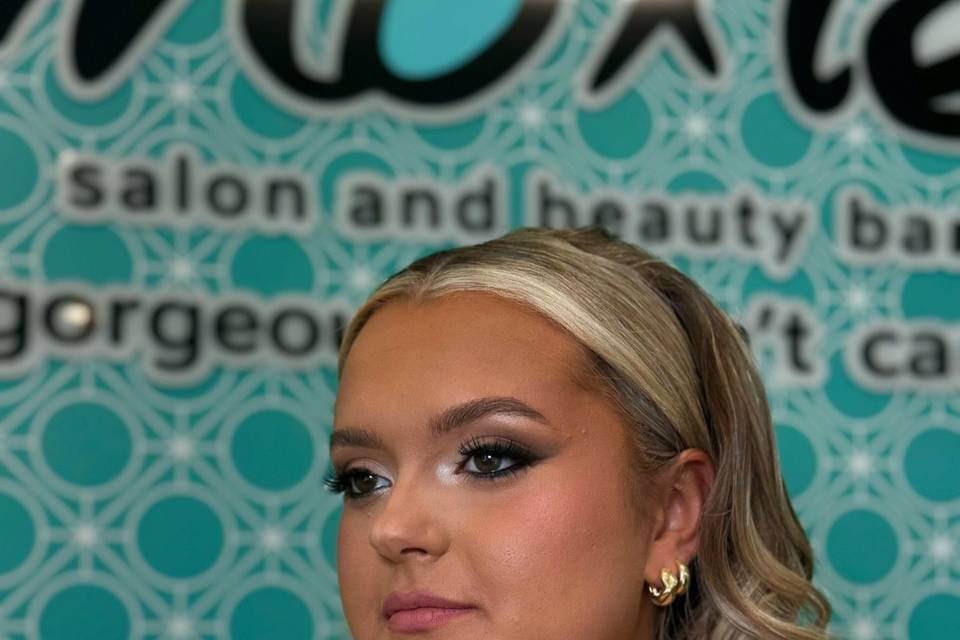 Looks by Lizzie