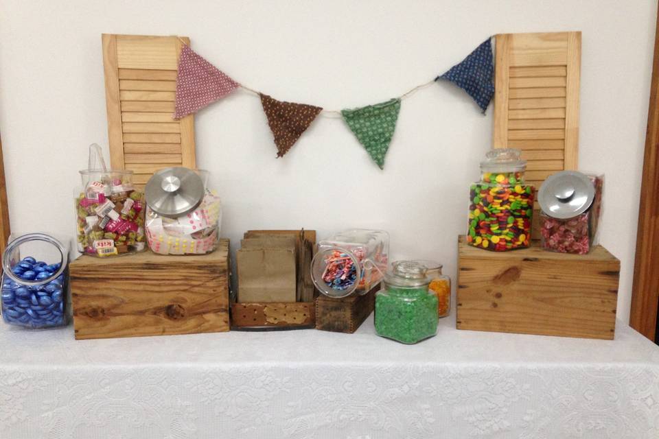 Old Fashioned Candy Buffet