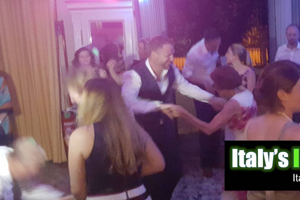 Italy's Irish Wedding Band