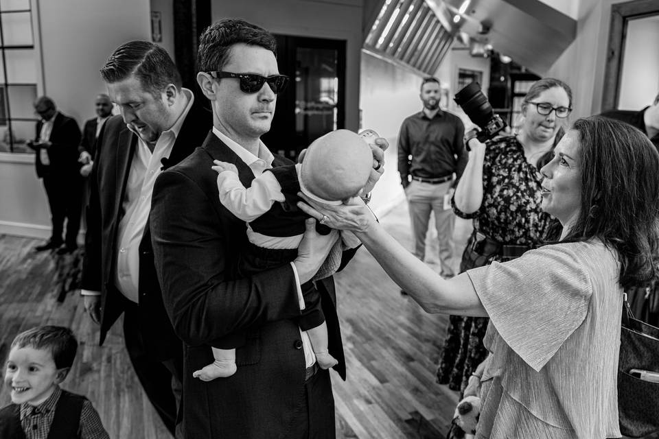 Documentary Wedding Chaos