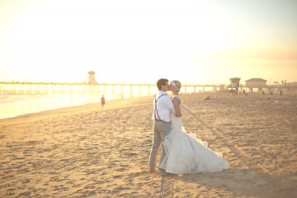 Couple Kissing in HB