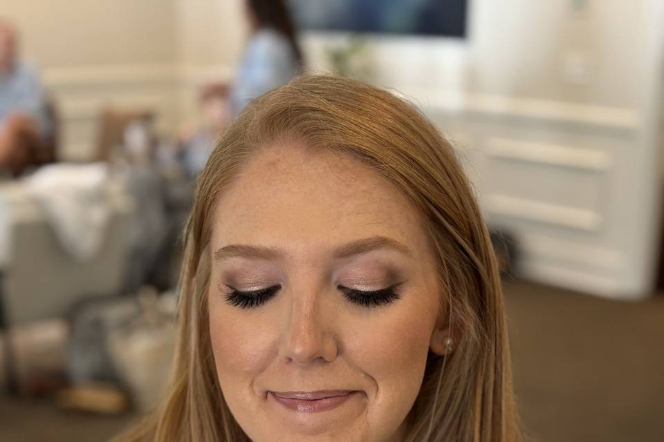 Natural smokey eyes
