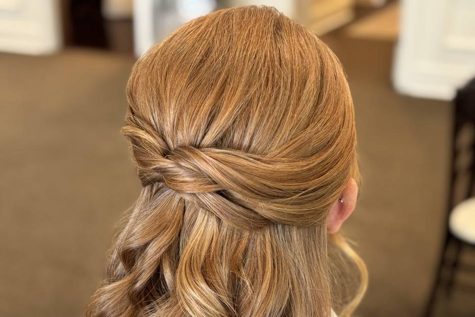 Flawless 1/2 up style
