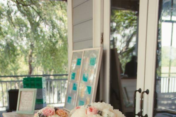Table centerpiece