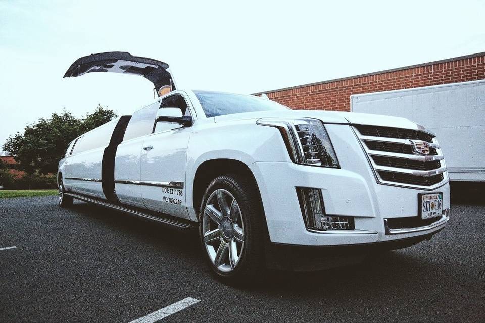 Skyhawk Limousine