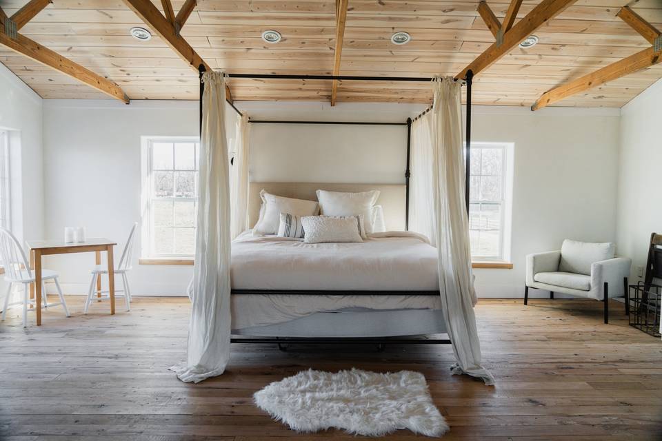 Honeymoon Suite