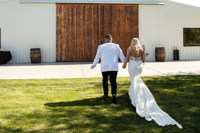 Weddings by Clara