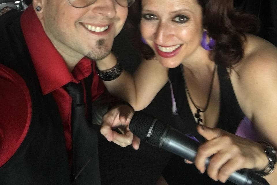 Gio (lead vocals) and jodi light (lead vocals / band leader)