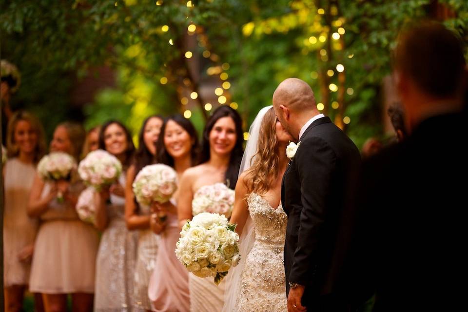 Outdoor ceremony in Ivy Room courtyard