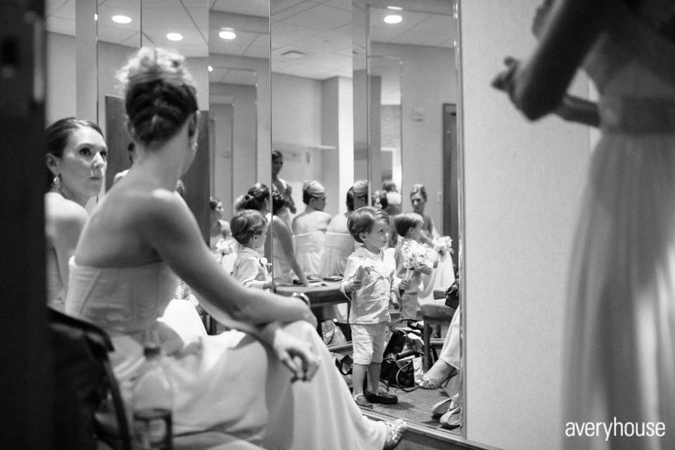 Ivy Room bridal suitePhoto Credit: Avery Househttp://galleries.averyhouse.net