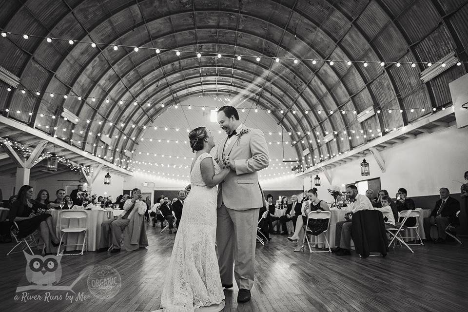 First dance of newlyweds
