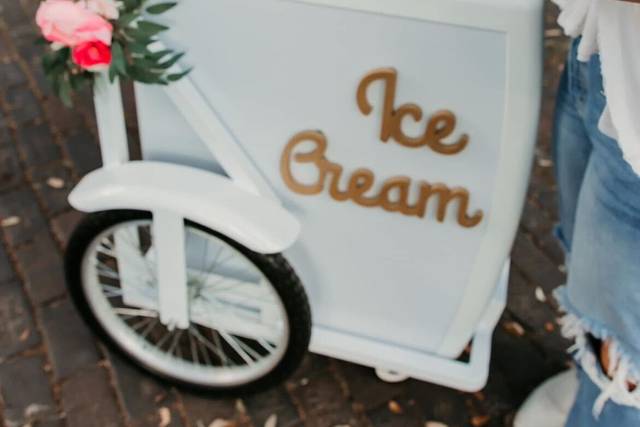 Ice cream cart