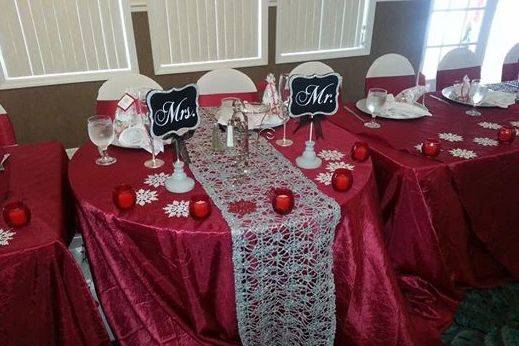 Sweetheart table