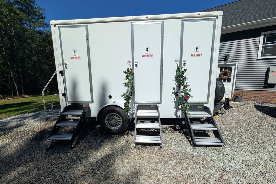 3-stall Wedding 1