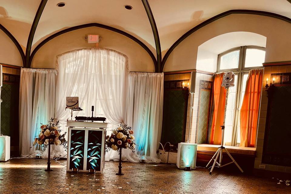 Set Up at Das Bevo