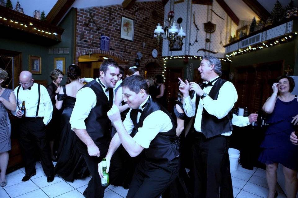 Groomsmen dances
