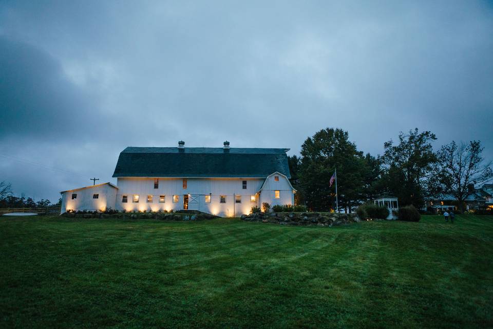Outdoor Barn Wedding