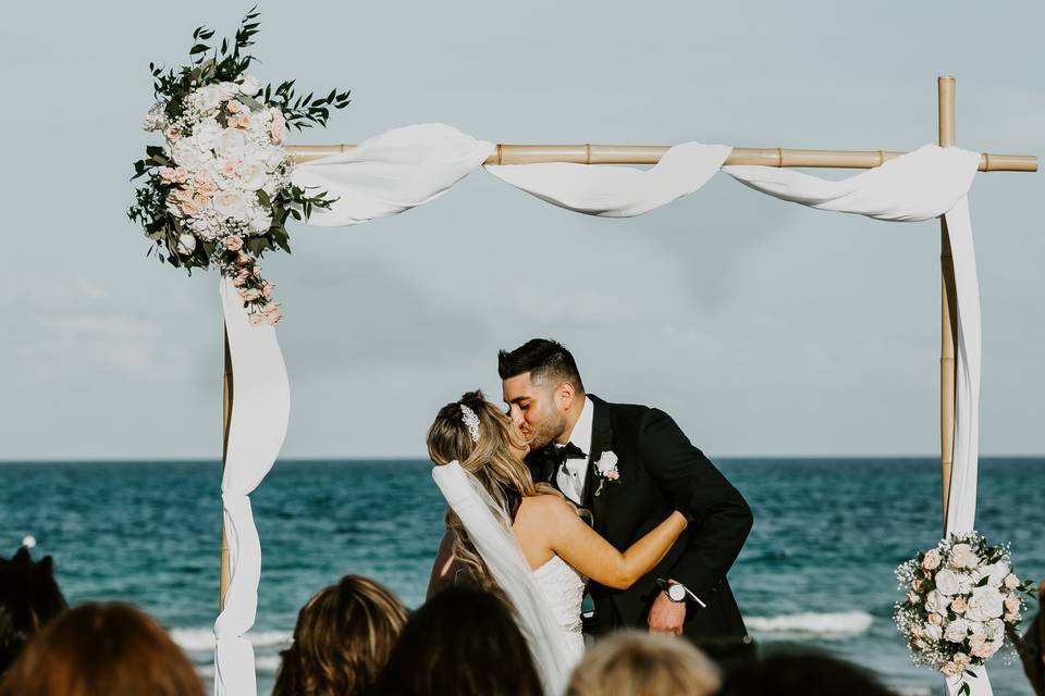 Beachfront Weddings