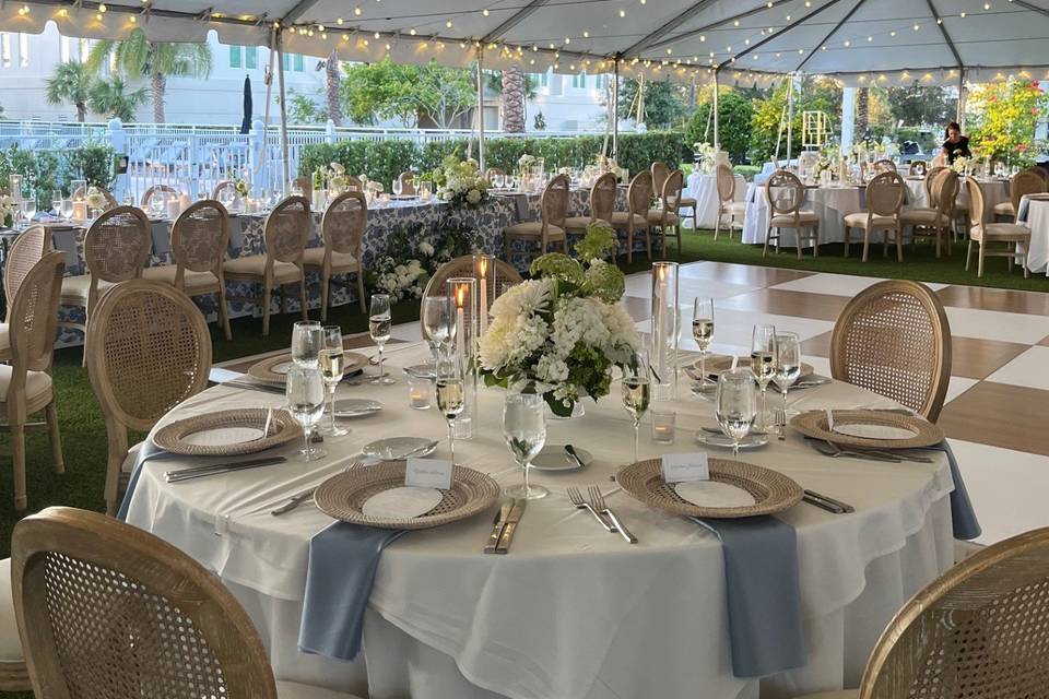 Grand Lawn