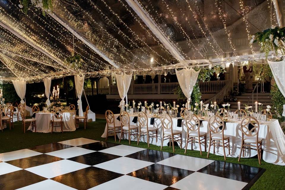 Grand Lawn