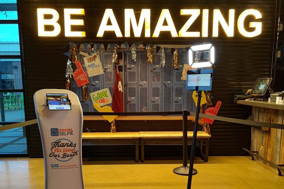 360 Booth and Sharing Station