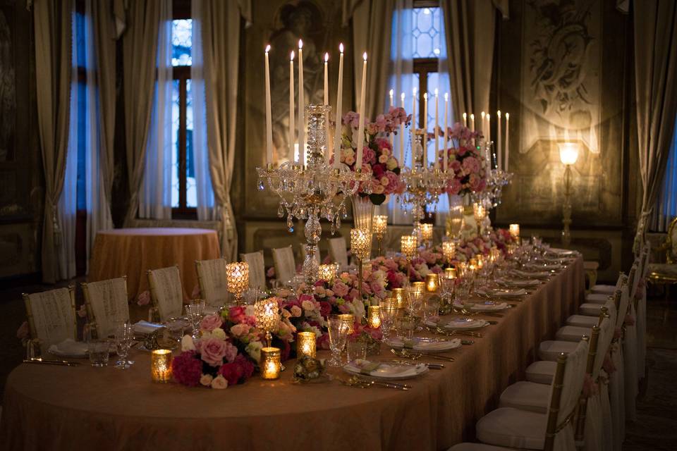 Long table setting