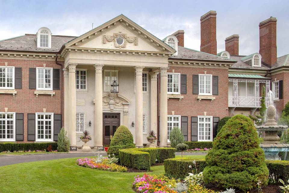 The Mansion at Glen Cove