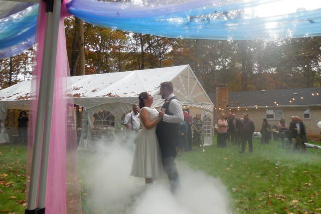Jason and Carey's first dance
