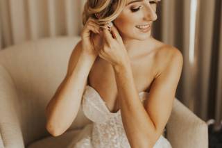 Perfectly Posh Hair and Makeup