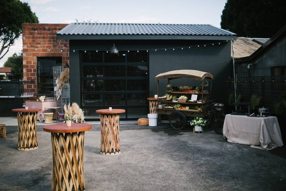 Outdoor cocktail reception