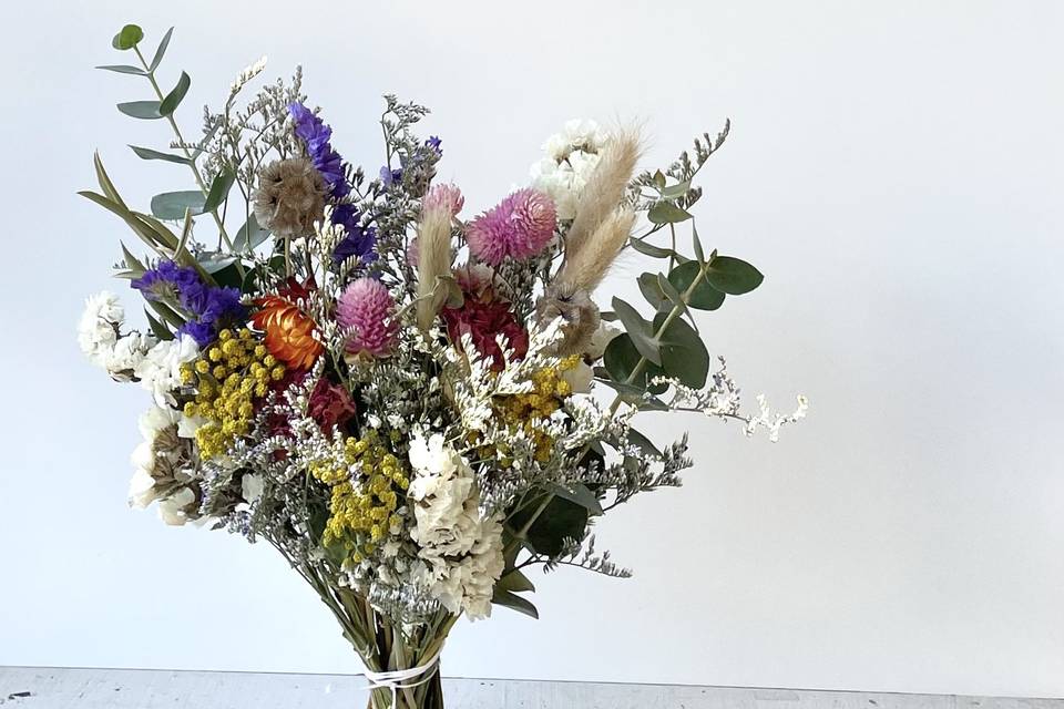 Naturally dried bouquet