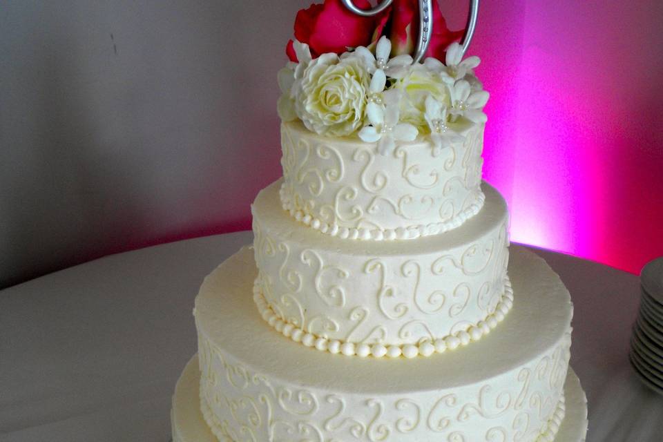 Elegant cake design