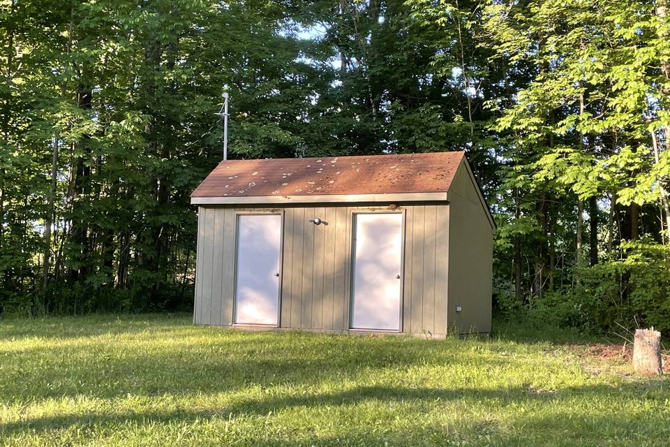 Bathroom/fridge at pond