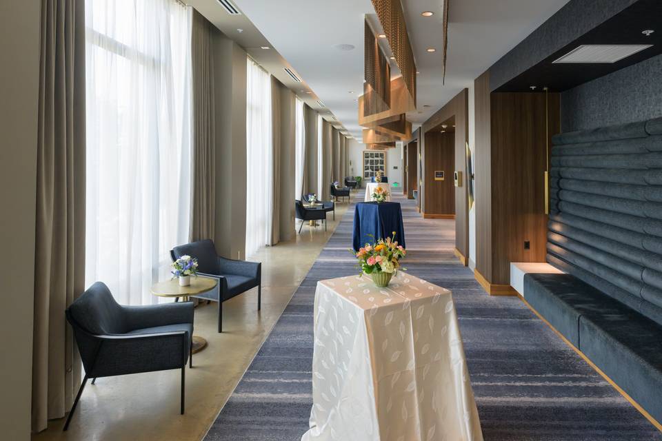 Foyer cocktail hour