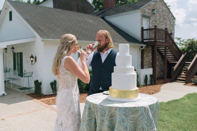 Toast with cake