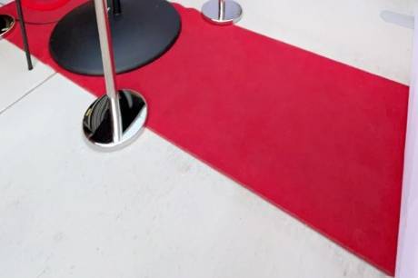 Red carpet selfie mirror