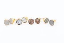 The Shine Project employees and raises scholarships for 1st generation college students. Your bridal party will sparkle and shine in the gorgeous Druzy Stud. $22