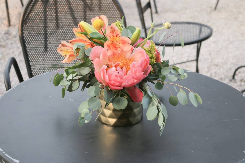 Table arrangement